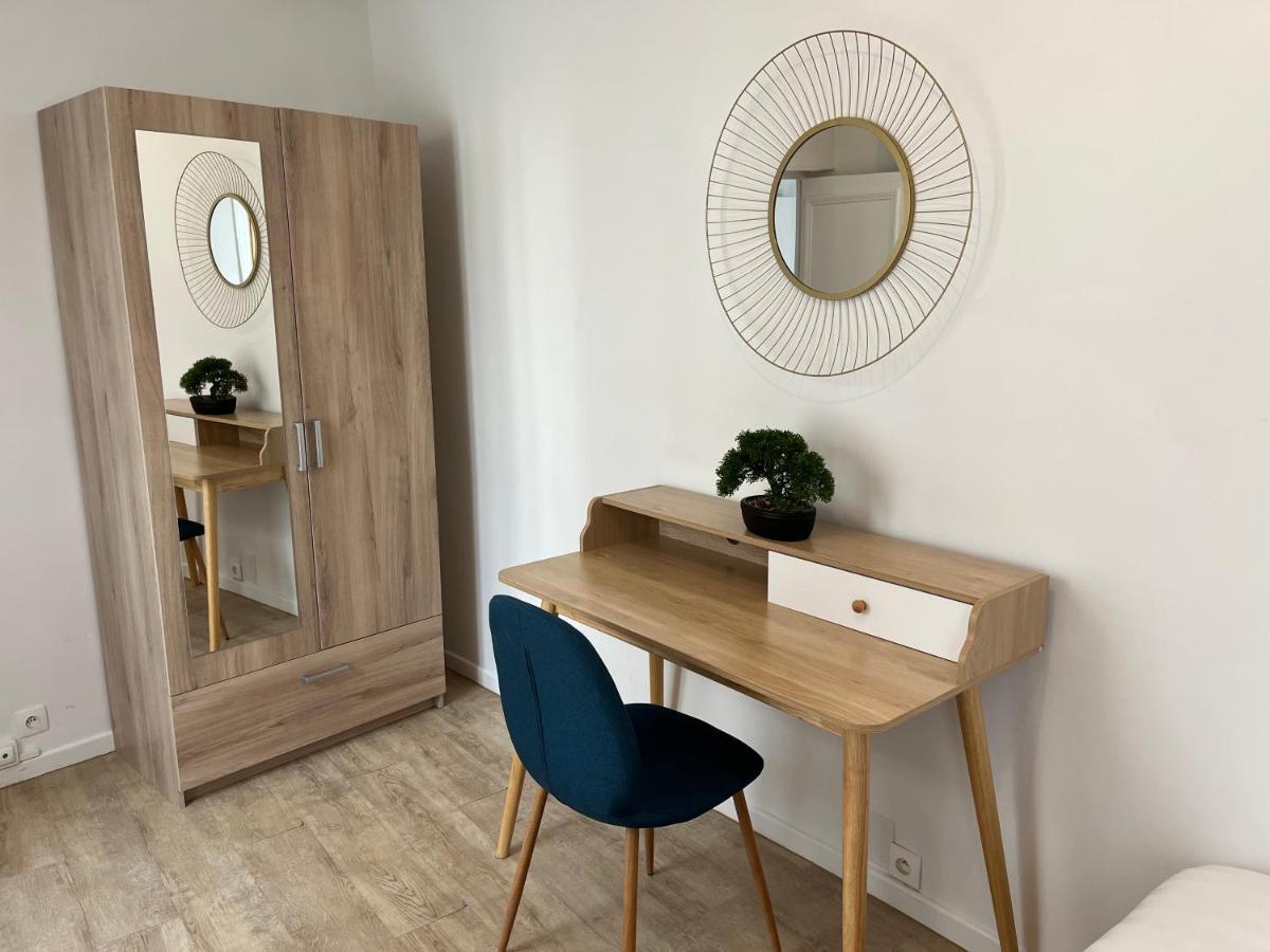 Le Voltaire Apartment Melun Exterior photo